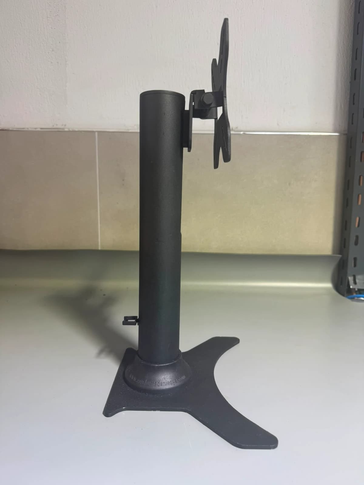 AYAK METAL BORU UNİVERSAL PİVOT 360 DERECE — fotoğraf 3/8